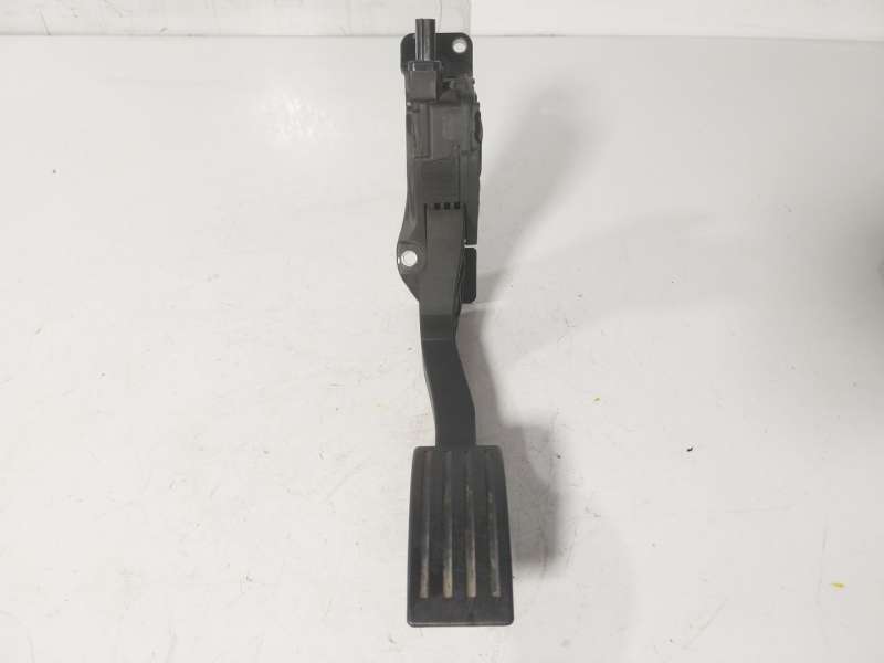 Recambio de potenciometro pedal para ford kuga ii (dm2) 2.0 tdci 4x4 referencia OEM IAM 1761270 CV619F836GB 