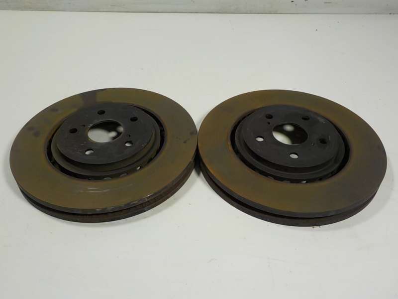 Recambio de disco freno delantero para toyota rav4 hybrid fwd referencia OEM IAM 4351248140  