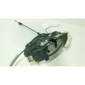 CERRADURA PUERTA DELANTERA DERECHA A2217200835 A2217200835 