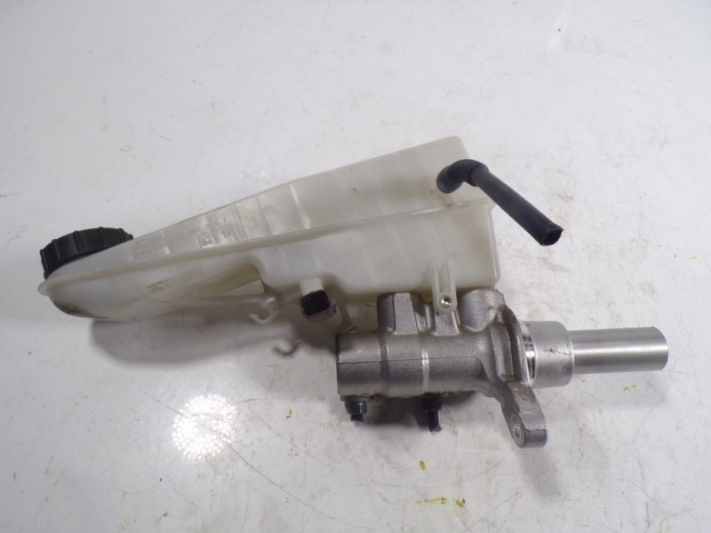 Recambio de bomba freno para peugeot expert combi standard referencia OEM IAM 1613263780  