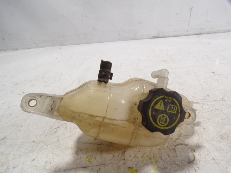 Recambio de deposito expansion para opel corsa e 1.3 16v cdti referencia OEM IAM 1304045  