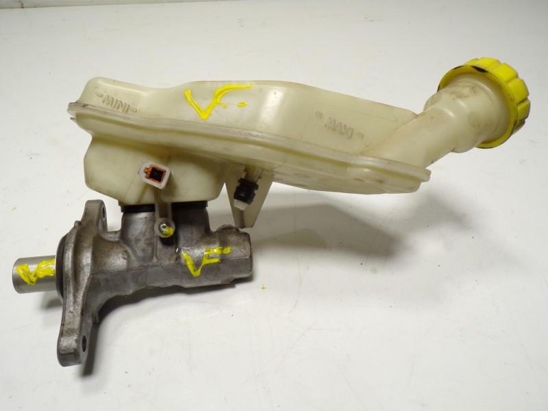 Recambio de bomba freno para citroën c-elysée 1.6 hdi fap referencia OEM IAM 4601R7 32069745 