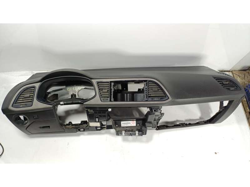 Recambio de salpicadero para seat leon (5f1) 1.6 tdi referencia OEM IAM 5F1857003M 5F0880204A 