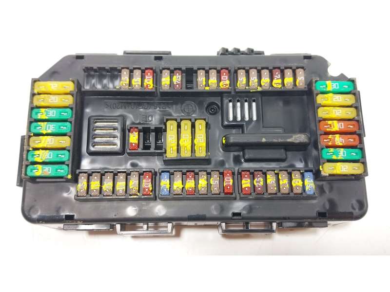 Recambio de caja reles / fusibles para bmw x5 (f15, f85) sdrive 25 d referencia OEM IAM  681965301 6114V7