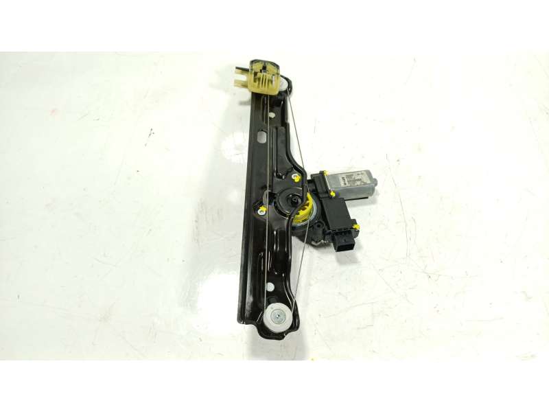 Recambio de elevalunas delantero derecho para fiat 600 1.2 mild hybrid referencia OEM IAM  1JP0023128 
