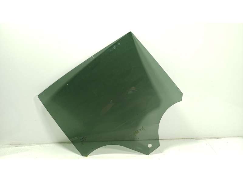 Recambio de cristal puerta trasero derecho para fiat 600 1.2 mild hybrid referencia OEM IAM   