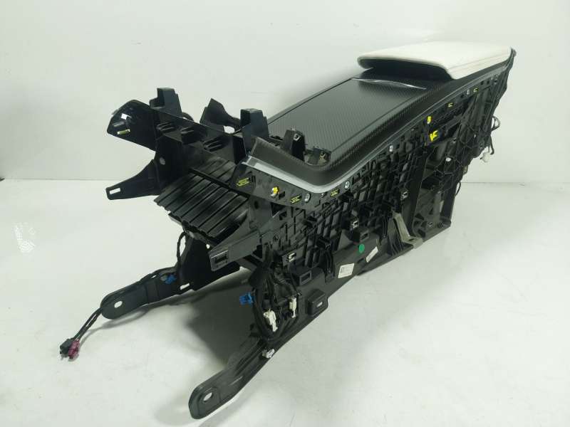 Recambio de apoyabrazos central para tesla model x plaid 1020cv referencia OEM IAM  156450075C 