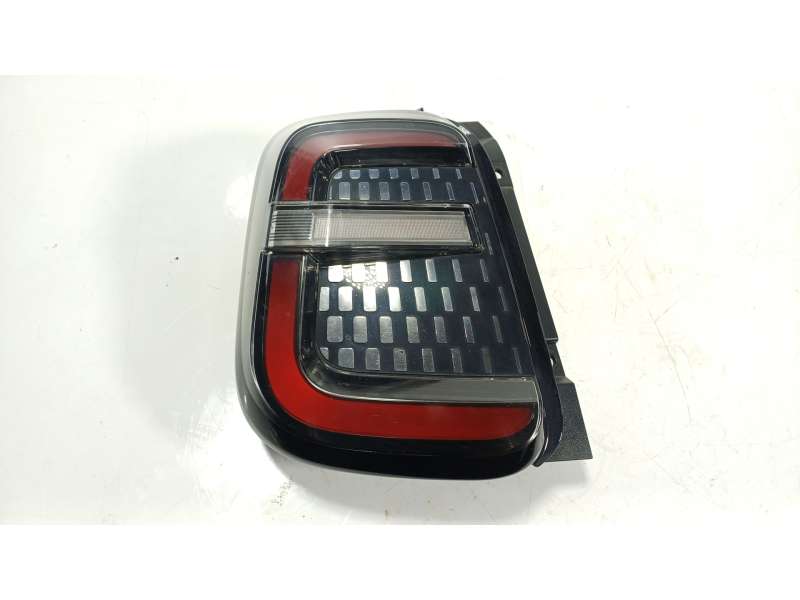 Recambio de piloto trasero izquierdo para fiat 600 1.2 mild hybrid referencia OEM IAM  52207541 