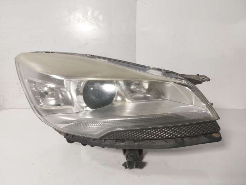 Recambio de faro derecho para ford kuga ii (dm2) 2.0 tdci 4x4 referencia OEM IAM 5258474 CV4413D154AH 