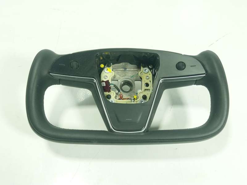 Recambio de volante para tesla model x plaid 1020cv referencia OEM IAM  196513100C 