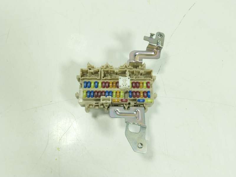 Recambio de caja reles / fusibles para nissan qashqai ii (j11, j11_) 1.6 dci referencia OEM IAM  C62548C07 