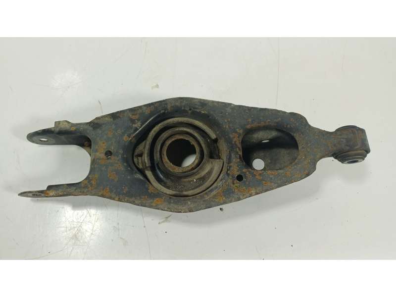 Recambio de brazo suspension inferior trasero derecho para chrysler 300c (lx, le) 3.5 referencia OEM IAM   