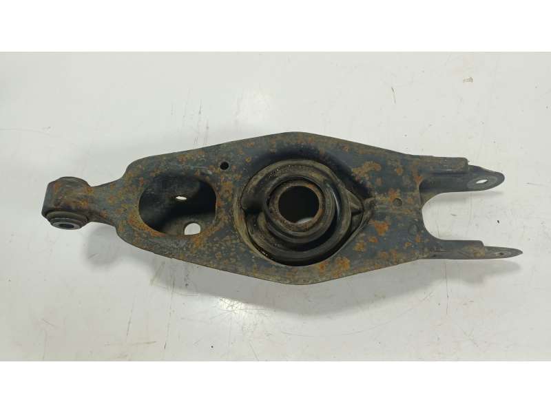 Recambio de brazo suspension inferior trasero izquierdo para chrysler 300c (lx, le) 3.5 referencia OEM IAM   