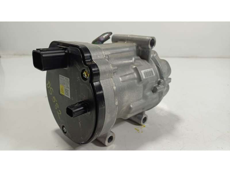 Recambio de compresor aire acondicionado para toyota c-hr 1.8 16v hev referencia OEM IAM  0424002750 06J02545