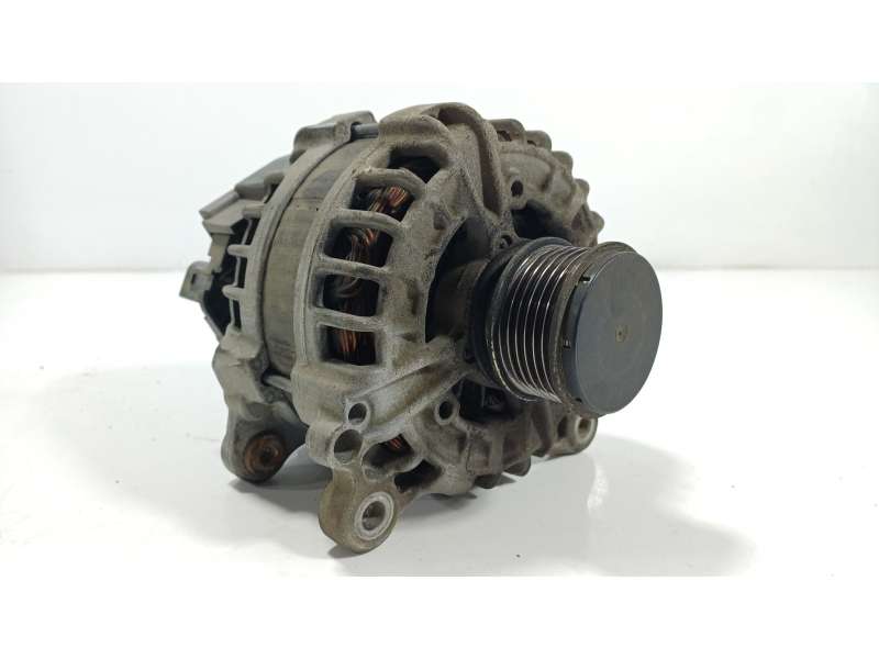 Recambio de alternador para volkswagen cc b7 (358) 2.0 tdi referencia OEM IAM  03L903024F 