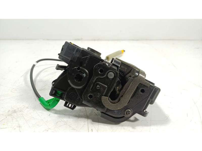 Recambio de cerradura puerta trasera derecha para fiat 600 1.2 mild hybrid referencia OEM IAM  9859311280 