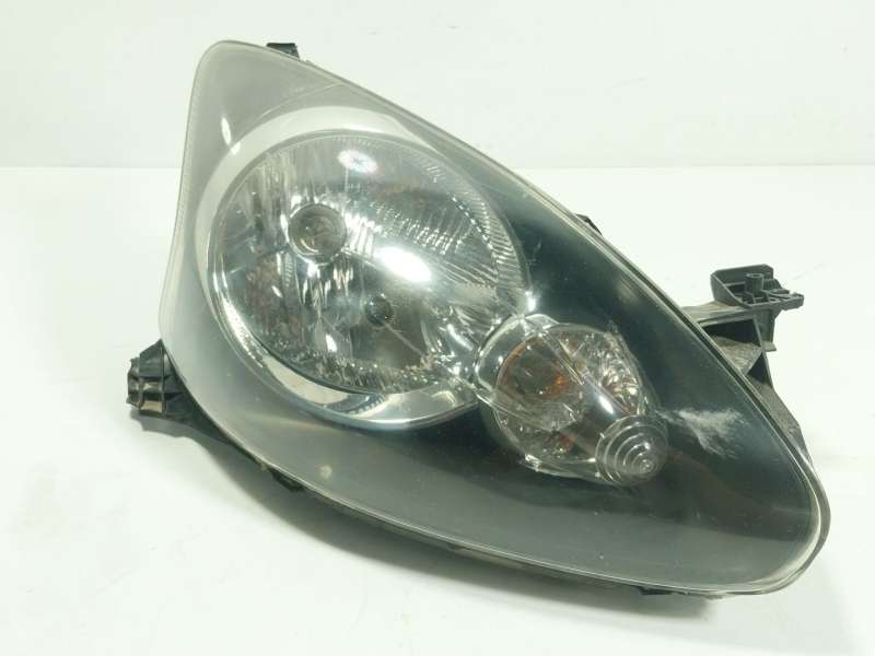 Recambio de faro derecho para toyota aygo (_b1_) 1.0 (kgb10_) referencia OEM IAM  811100H070 