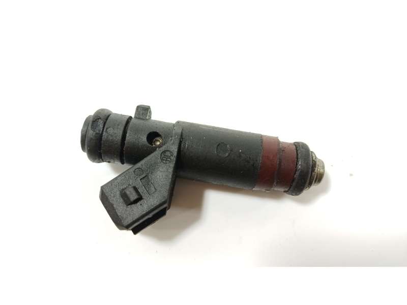 Recambio de inyector para mercedes-benz clase cl (w215) coupe 5.8 v12 36v cat referencia OEM IAM  1370780049 