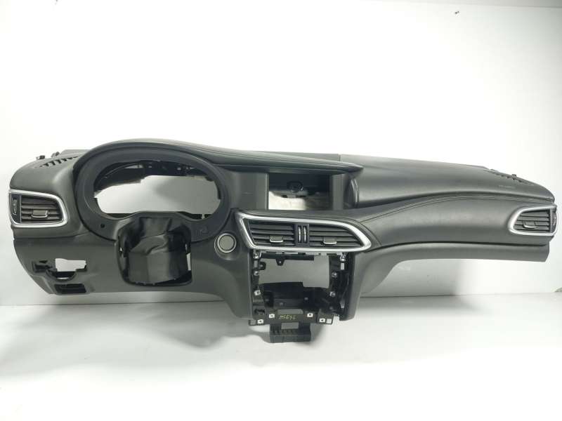 Recambio de salpicadero para infiniti q30 1.6 referencia OEM IAM   