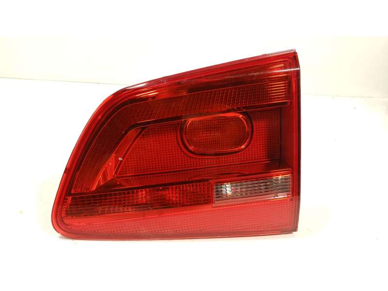 Recambio de piloto trasero derecho interior para volkswagen touran (1t3) 1.6 tdi referencia OEM IAM   