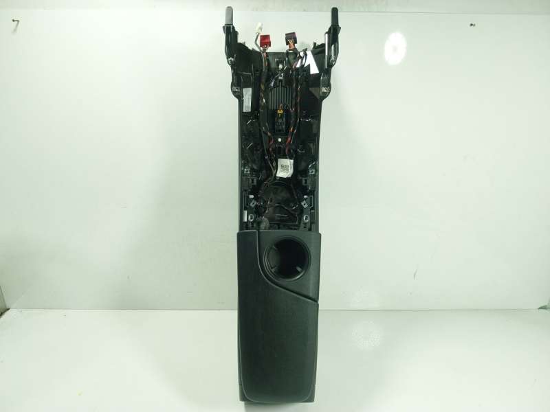 Recambio de apoyabrazos central para porsche taycan (y1a) 4s referencia OEM IAM  9J1863239K 