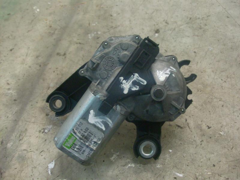 Recambio de motor limpia trasero para opel corsa c comfort referencia OEM IAM   