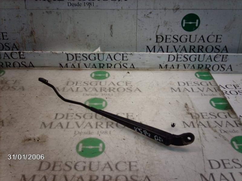 Recambio de brazo limpia delantero derecho para citroën xsara berlina 2.0 hdi exclusive (80kw) referencia OEM IAM   