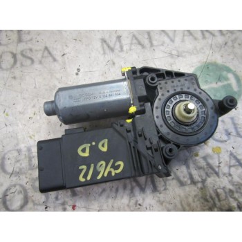 MOTOR ELEVALUNAS DELANTERO DERECHO 