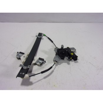 ELEVALUNAS DELANTERO IZQUIERDO 98811CZ020 