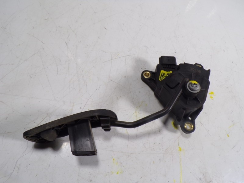 Recambio de potenciometro pedal para nissan nv 200 (m20) 1.5 dci cat referencia OEM IAM 18002ED000 3053B 