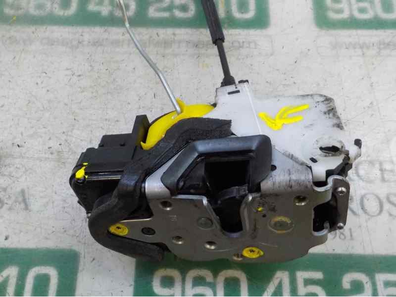 Recambio de cerradura puerta delantera izquierda para opel insignia berlina 1.6 cdti dpf referencia OEM IAM 13503149 13579522 