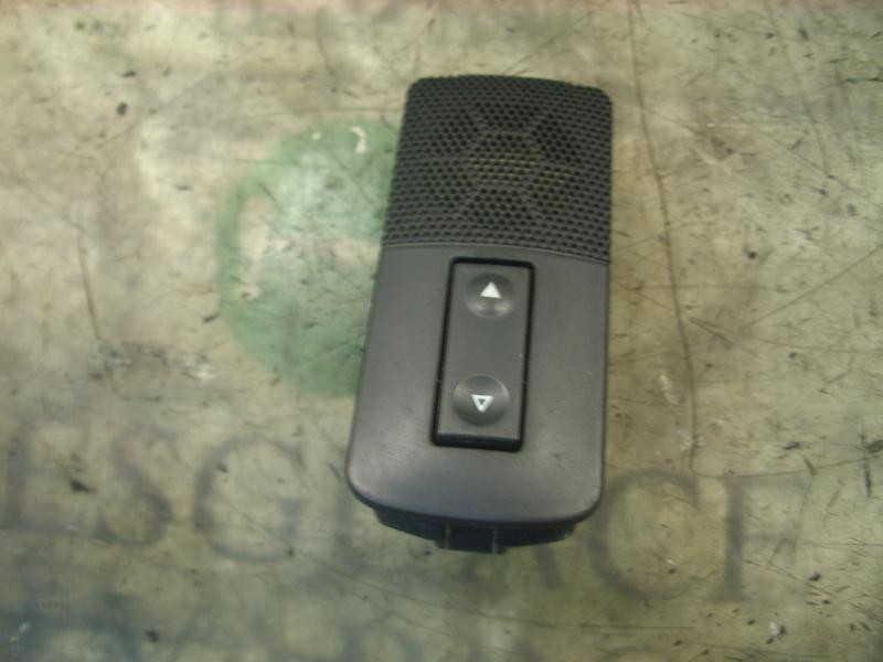 Recambio de mando elevalunas trasero izquierdo para opel vectra c berlina comfort referencia OEM IAM   