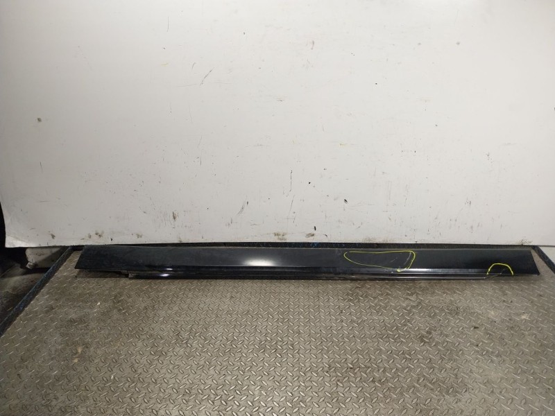 Recambio de faldon lateral para bmw serie 7 (e65/e66) 730ld referencia OEM IAM 51717148546  