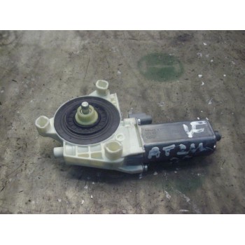 MOTOR ELEVALUNAS DELANTERO DERECHO 