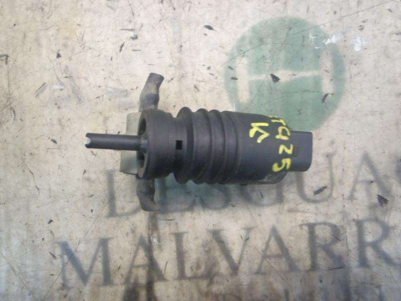 POMPE D'EAU DE NETTOYAGE DU PARE BRISE MITSUBISHI COLT BERLINA 3 CZ 1.3 Atlantis