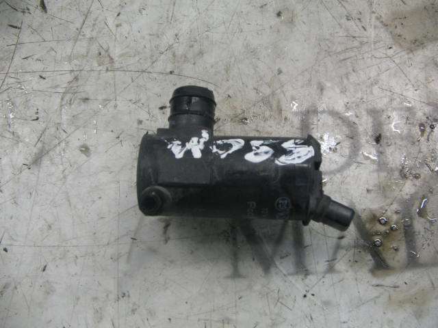 POMPE D'EAU DE NETTOYAGE DU PARE BRISE KIA SHUMA 1.5 LS Berlina portón