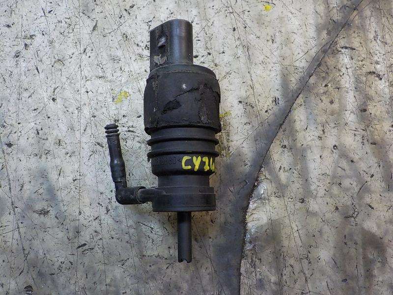 POMPE D'EAU DE NETTOYAGE DU PARE BRISE AUDI A8 4E2 4.2 V8 40V